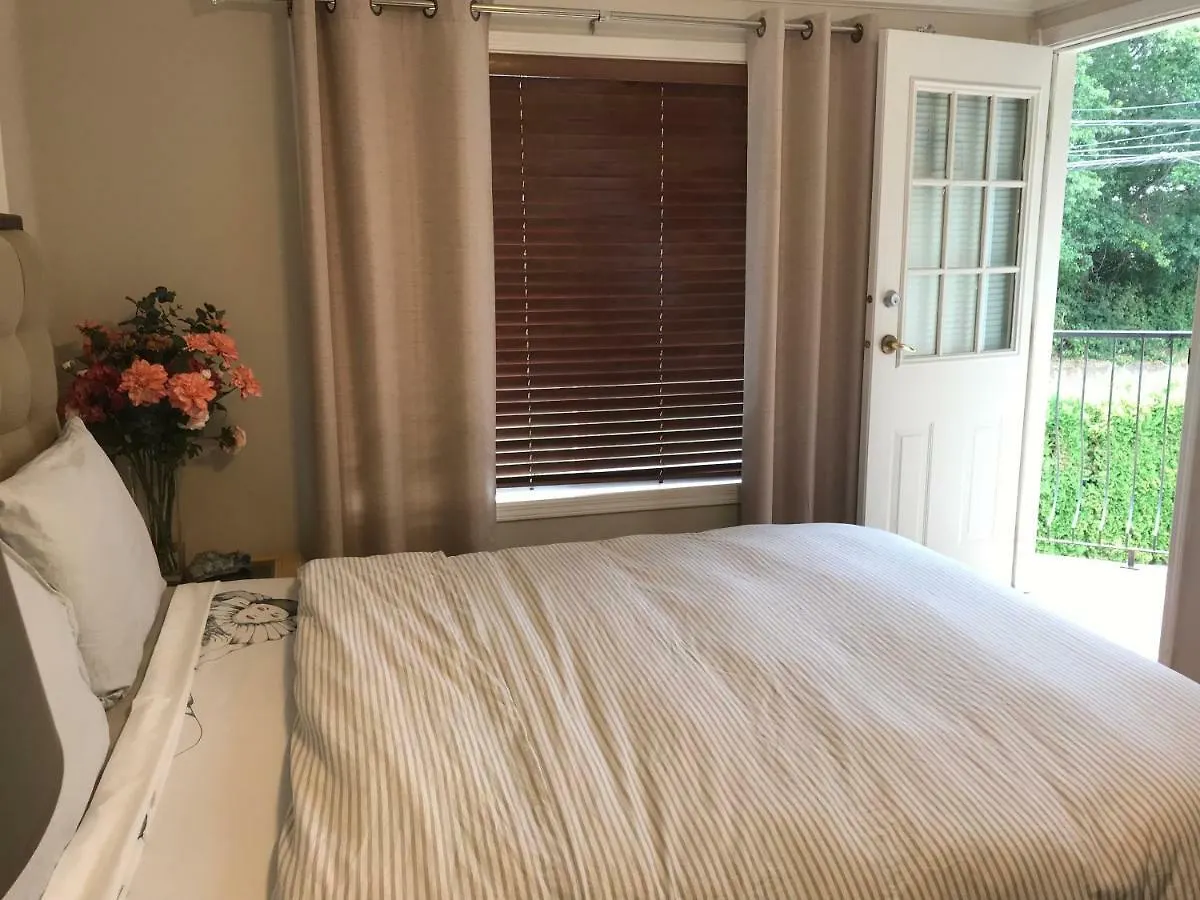 Royalty B&B 列治文 住宿加早餐酒店